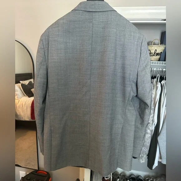 Jos. A. Bank Charcoal Traveler Suit Jacket - Picture 3 of 6